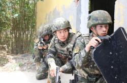 雷速体育app-关于关键之战，看哪支队伍能力压群雄的信息