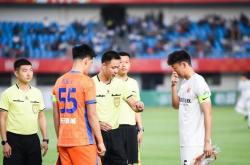 雷速体育官方-关于中超球员表现亮眼，球场风云变换莫测的信息