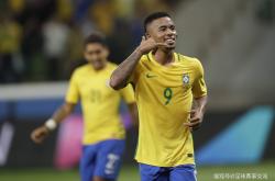 雷速体育直播官网-包含委内瑞拉中锋备战美洲杯，寻求个人突破的词条