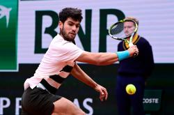 雷速体育比分直播-美国网球队强势德国网球队，阿尔卡拉斯关键制胜的简单介绍