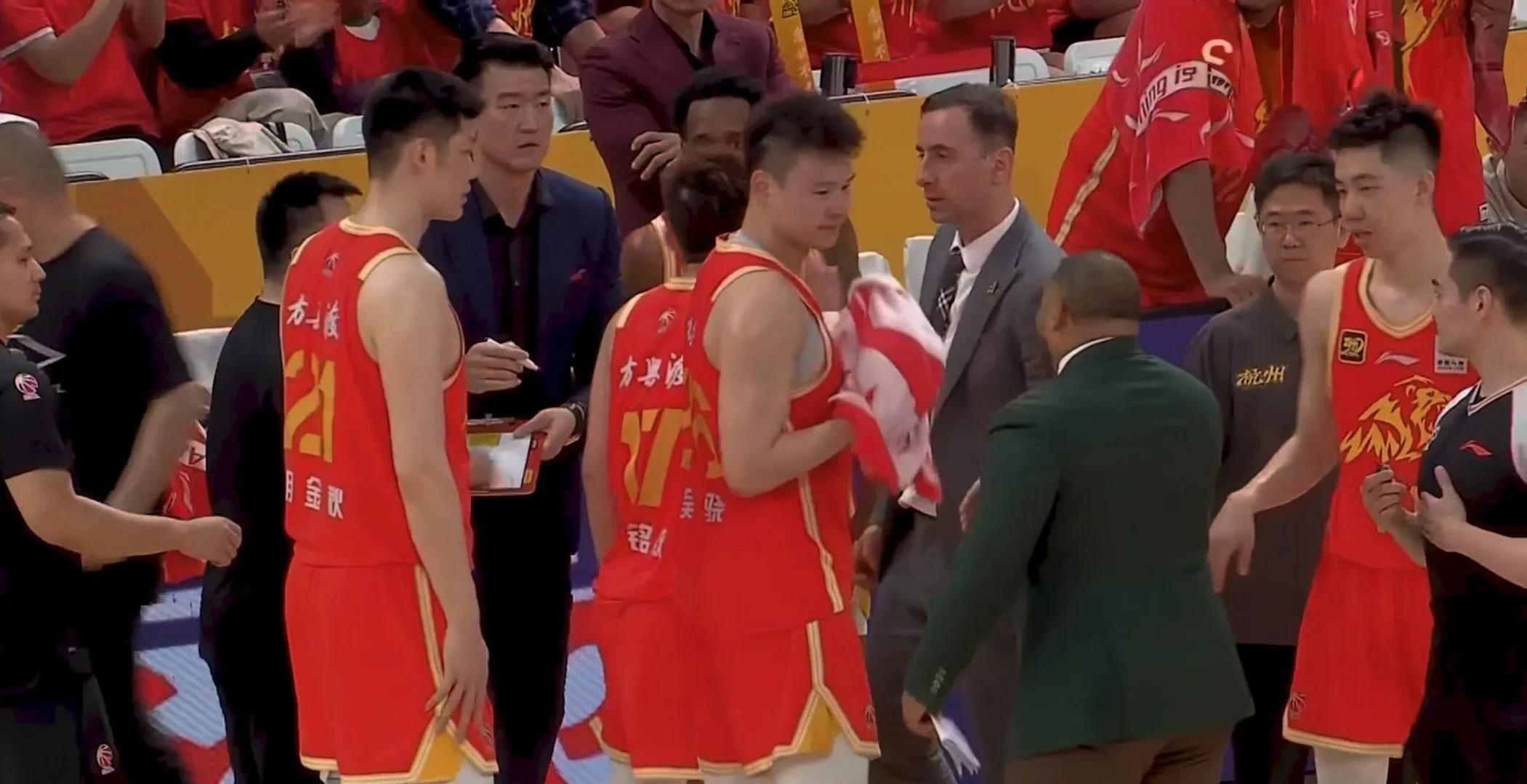 广厦队大胜对手，豪取开门红的简单介绍
