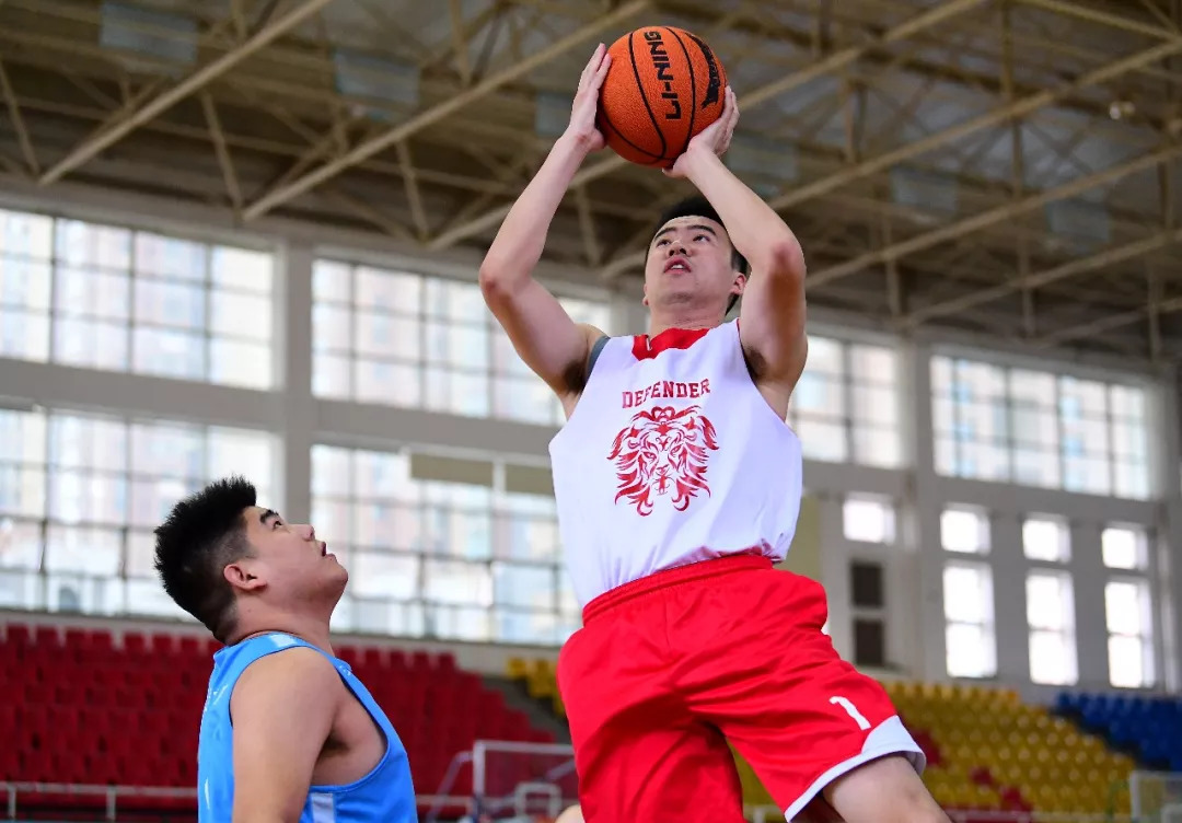 KT碾压CLG，Oner开启传奇时刻四强赛2:0（上海）