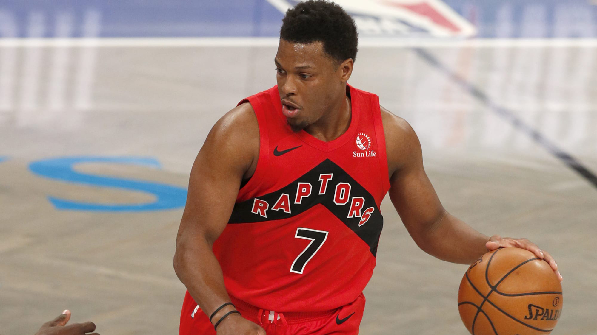 之巅目标:猛龙近在咫尺,一步之遥的简单介绍 之巅目标:猛龙近在咫尺,一步之遥的简单介绍