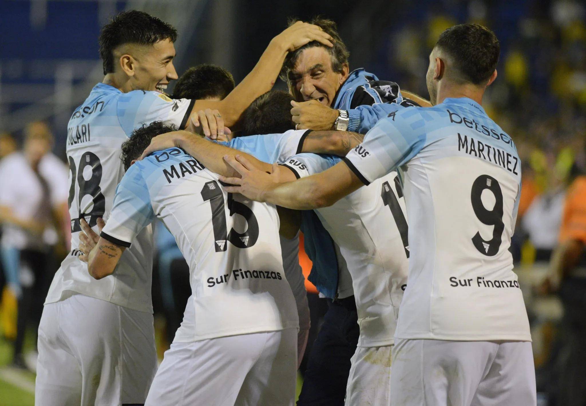 关于沃尔夫斯堡前锋爆发,梅开二度帮助球队获胜的信息 关于沃尔夫斯堡前锋爆发,梅开二度帮助球队获胜的信息